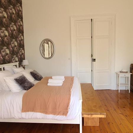 Le Manoir Du Moulin De Madame Bed & Breakfast Villeneuve-sur-Lot Bagian luar foto