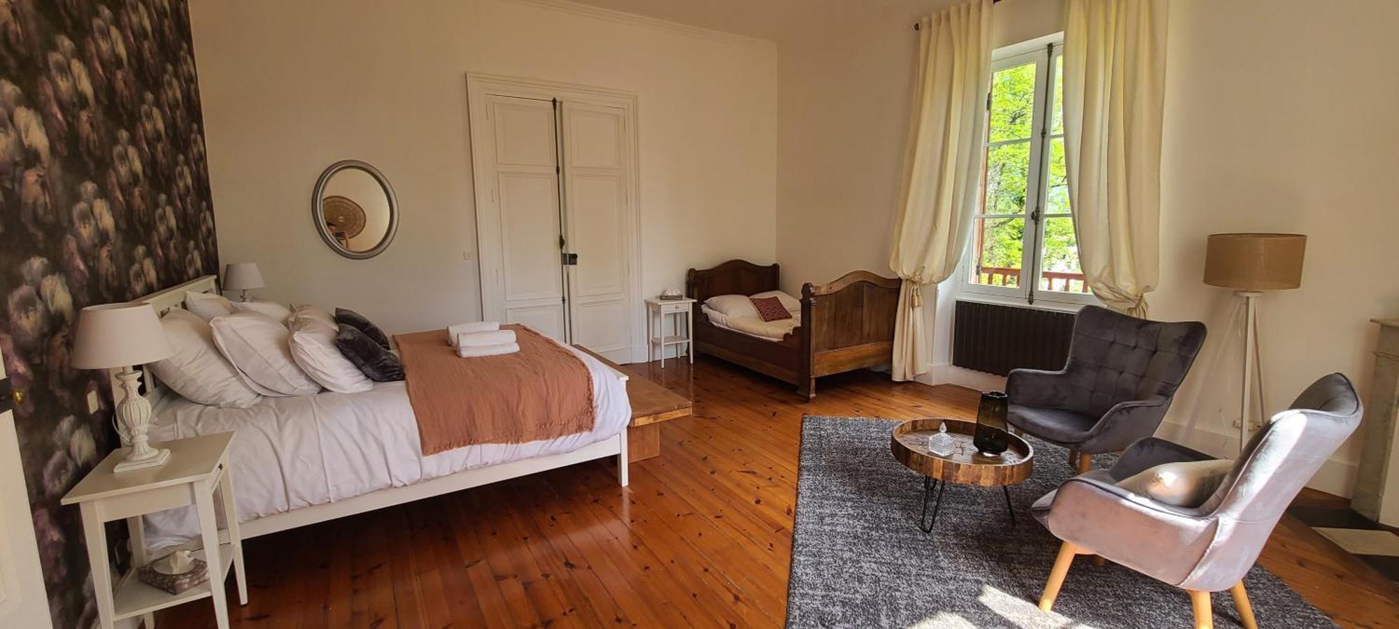 Le Manoir Du Moulin De Madame Bed & Breakfast Villeneuve-sur-Lot Bagian luar foto