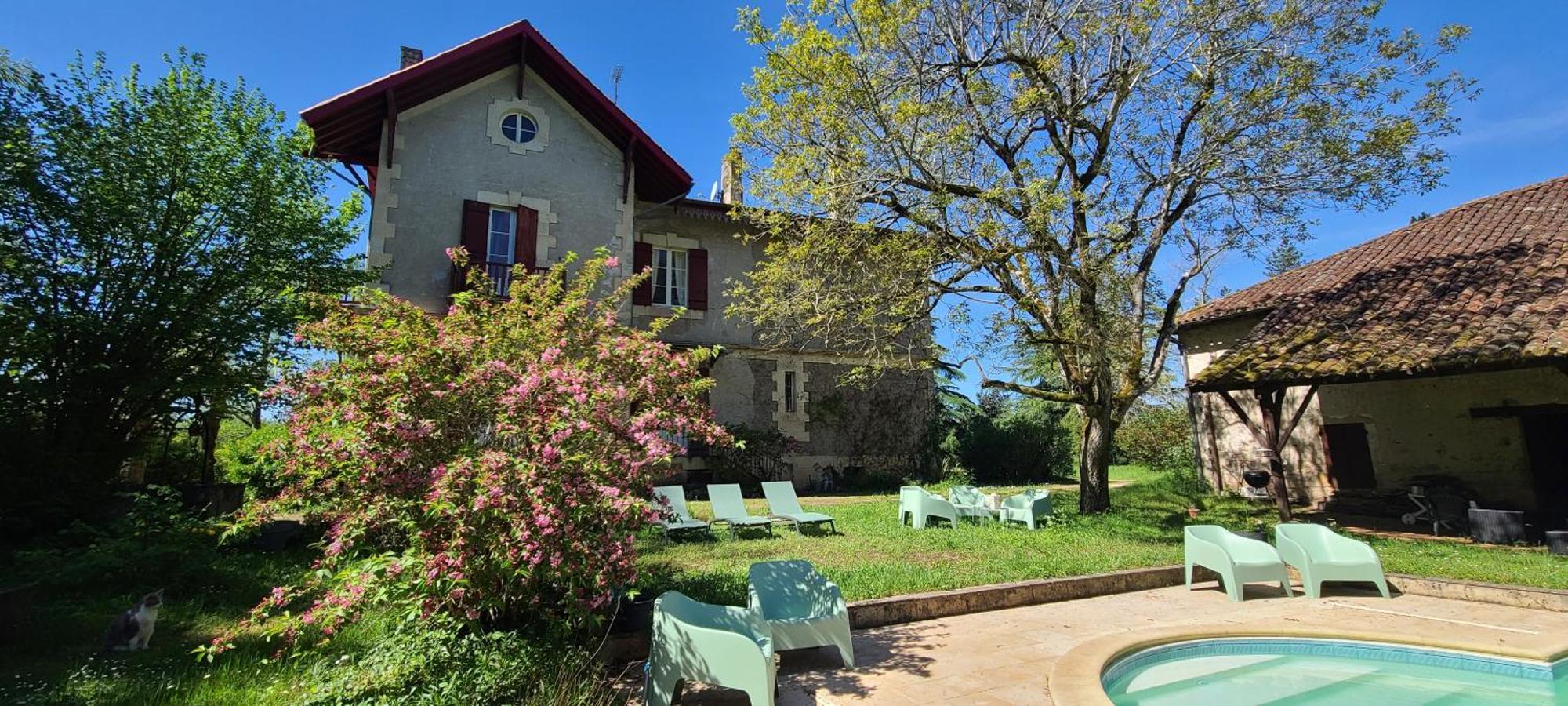Le Manoir Du Moulin De Madame Bed & Breakfast Villeneuve-sur-Lot Bagian luar foto